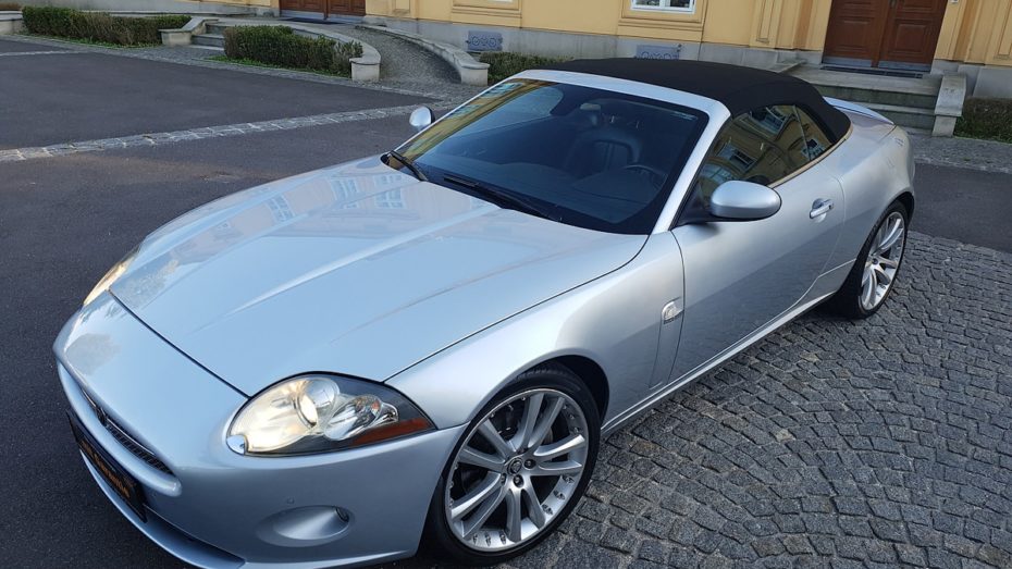 Jaguar XK8 4.2 Cabrio Vogelperspektive